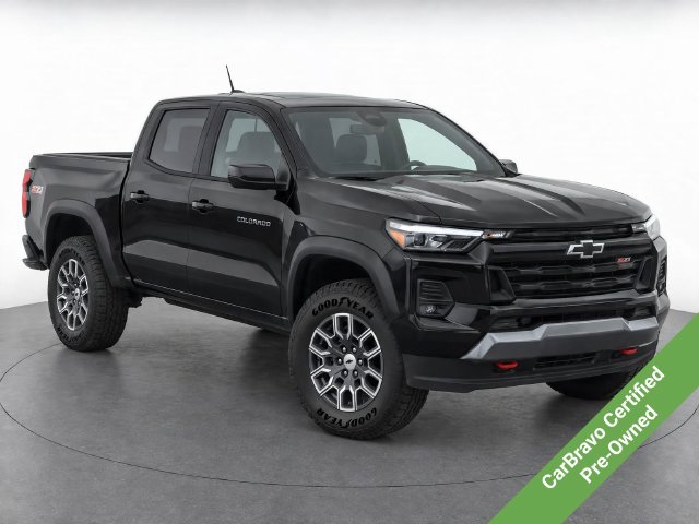 Used 2024 Chevrolet Colorado Z71 w/ Z71 Convenience Package 2