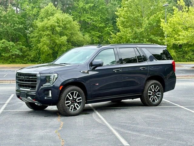 Used 2023 GMC Yukon AT4 w/ Technology Package AWD/4WD image 2
