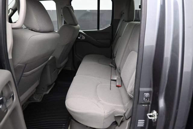 Used 2016 Nissan Frontier SV w/ SV Value Truck Package AWD/4WD image 7