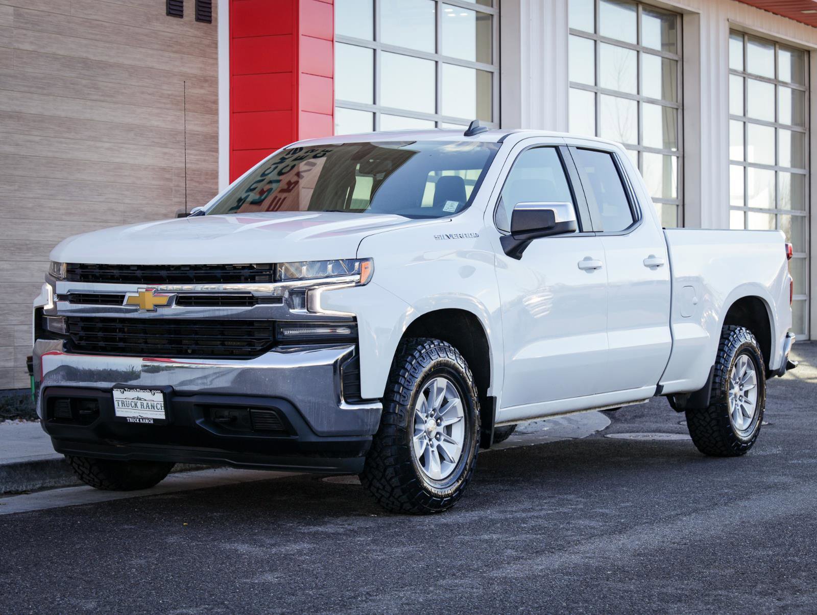 Used 2021 Chevrolet Silverado 1500 LT w/ Bed Protection Package image 8