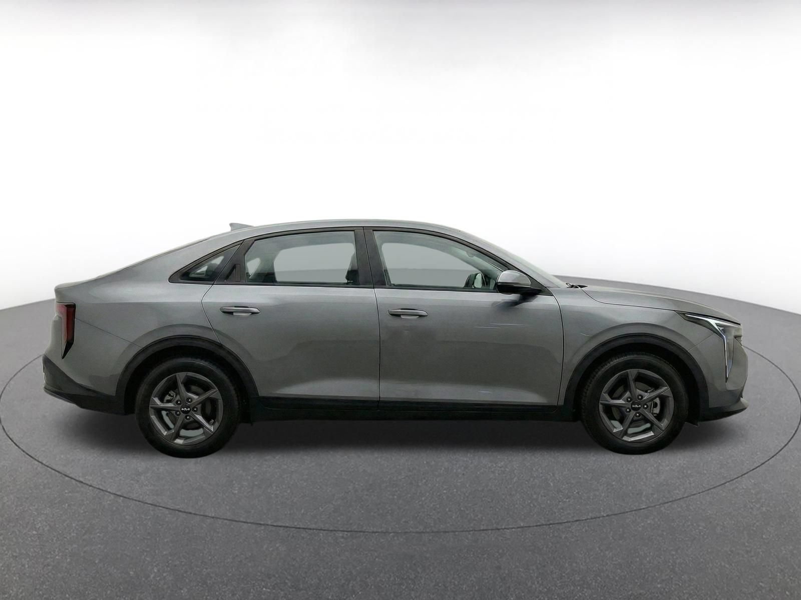 Used 2025 Kia K4 LXS FWD image 10