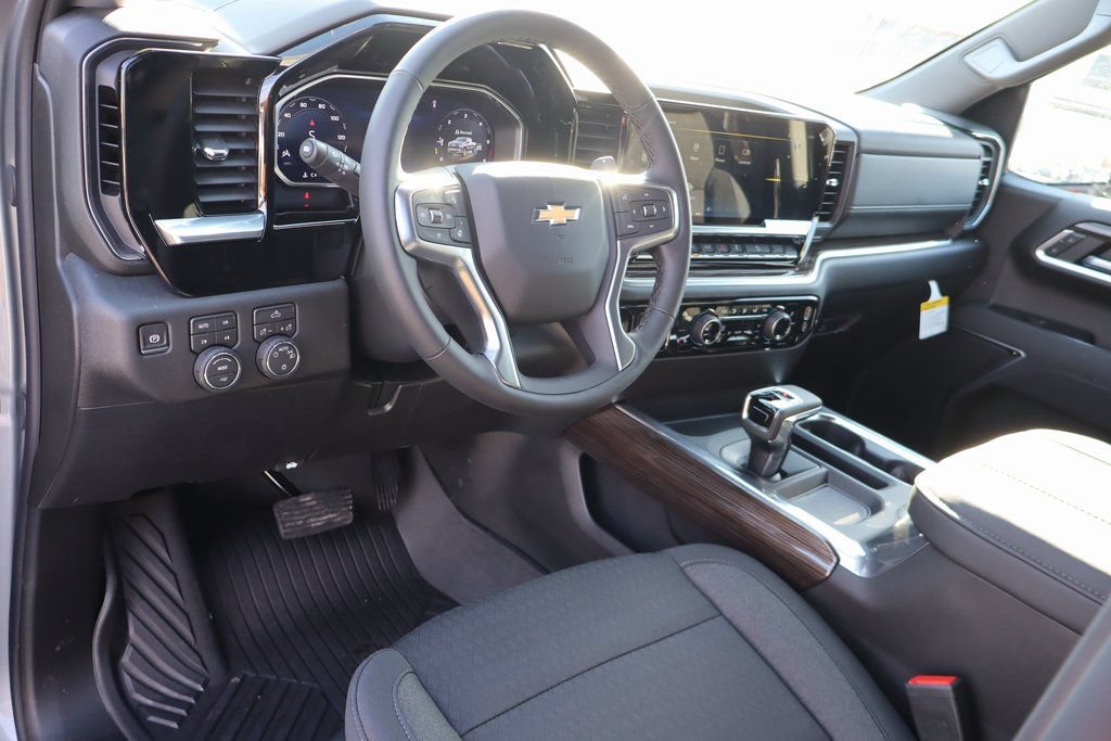 New 2026 Chevrolet Silverado 1500 LT w/ All Star Edition Plus AWD/4WD image 6