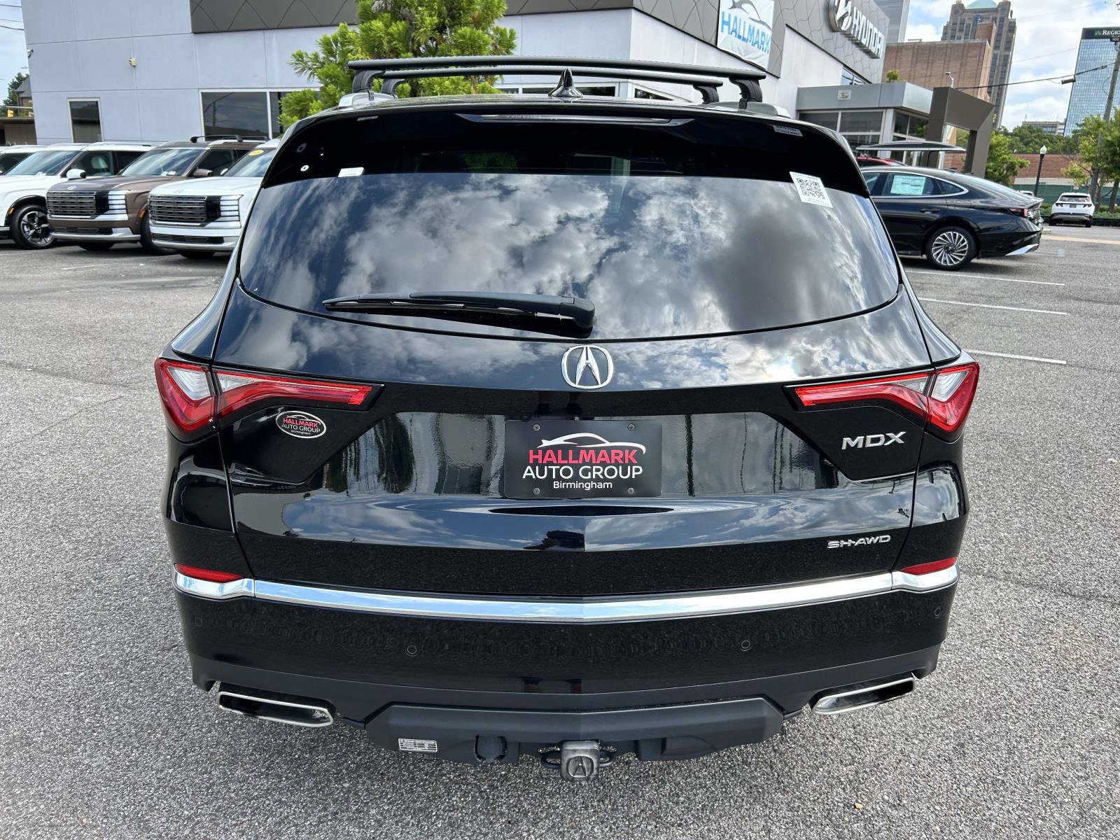 Used 2024 Acura MDX w/ Technology Package AWD/4WD image 3