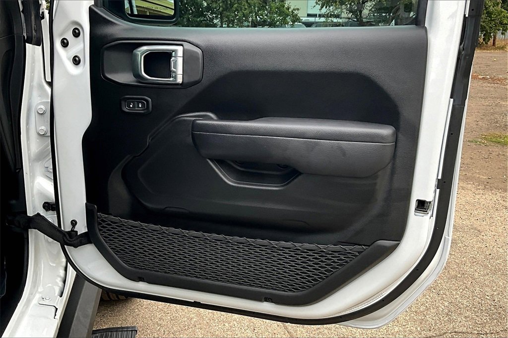 Used 2024 Jeep Wrangler Sport S image 23