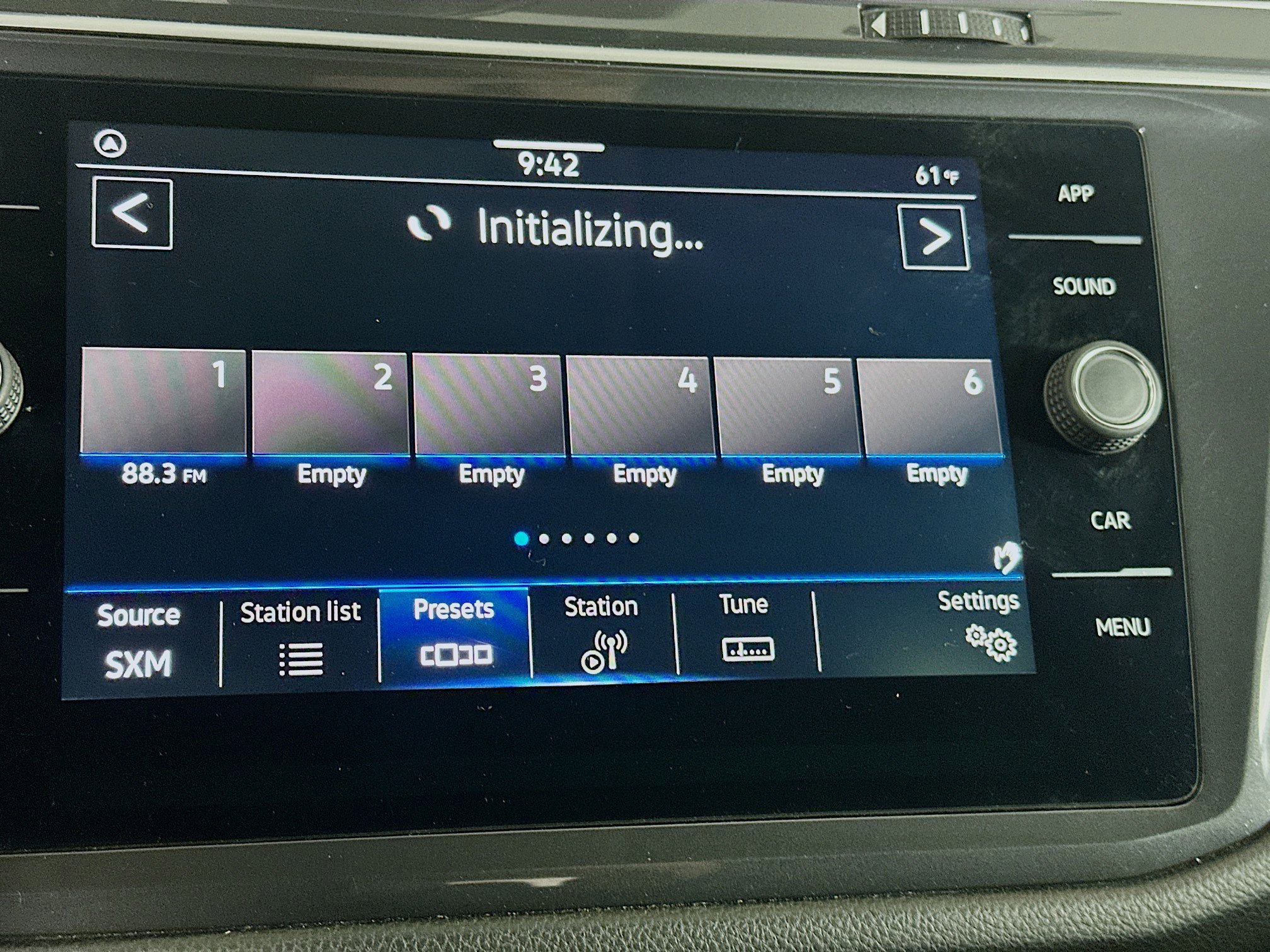 Used 2024 Volkswagen Tiguan SE image 21