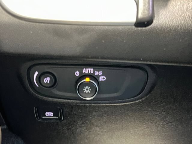 Used 2021 GMC Terrain SLE w/ Driver Convenience Package FWD image 17