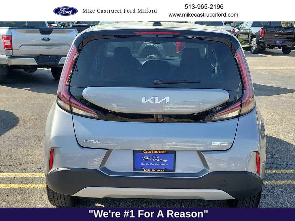 Used 2023 Kia Soul EX FWD image 4