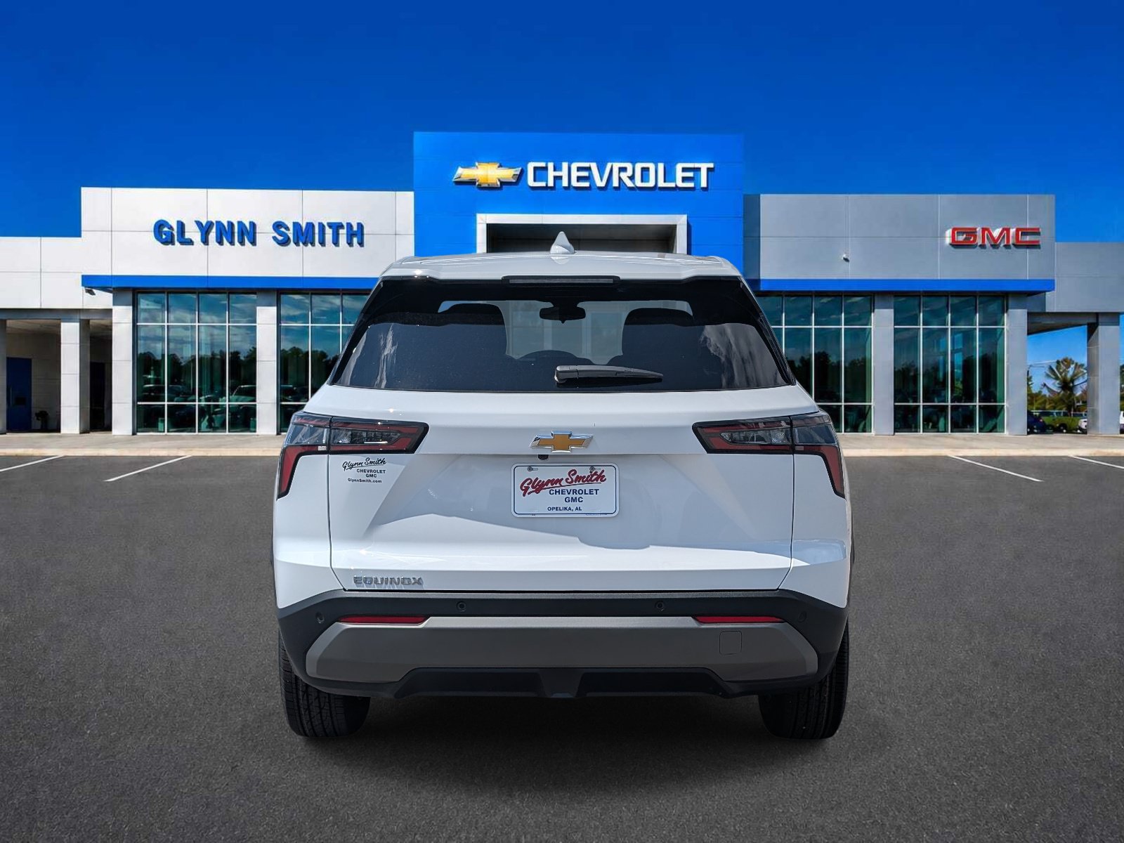 New 2027 Chevrolet Equinox LT w/ Convenience Package II FWD image 8