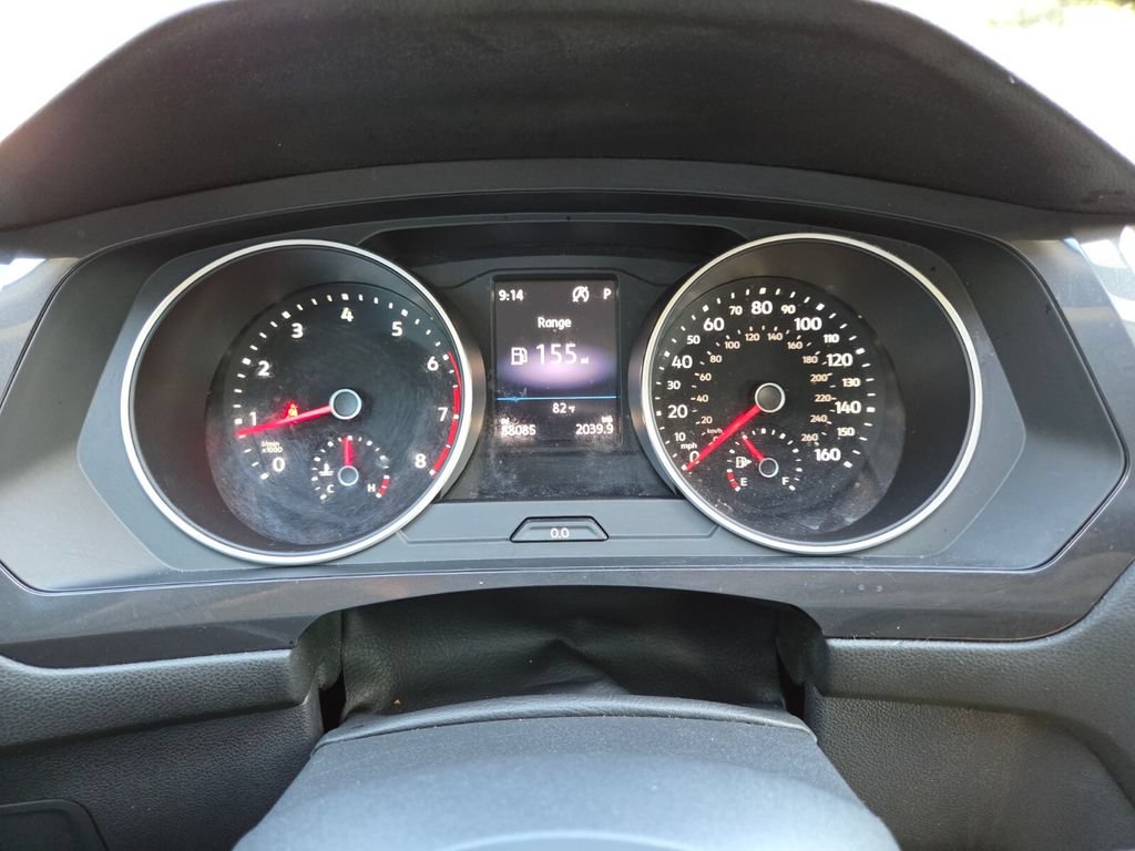 Used 2020 Volkswagen Tiguan S FWD image 32