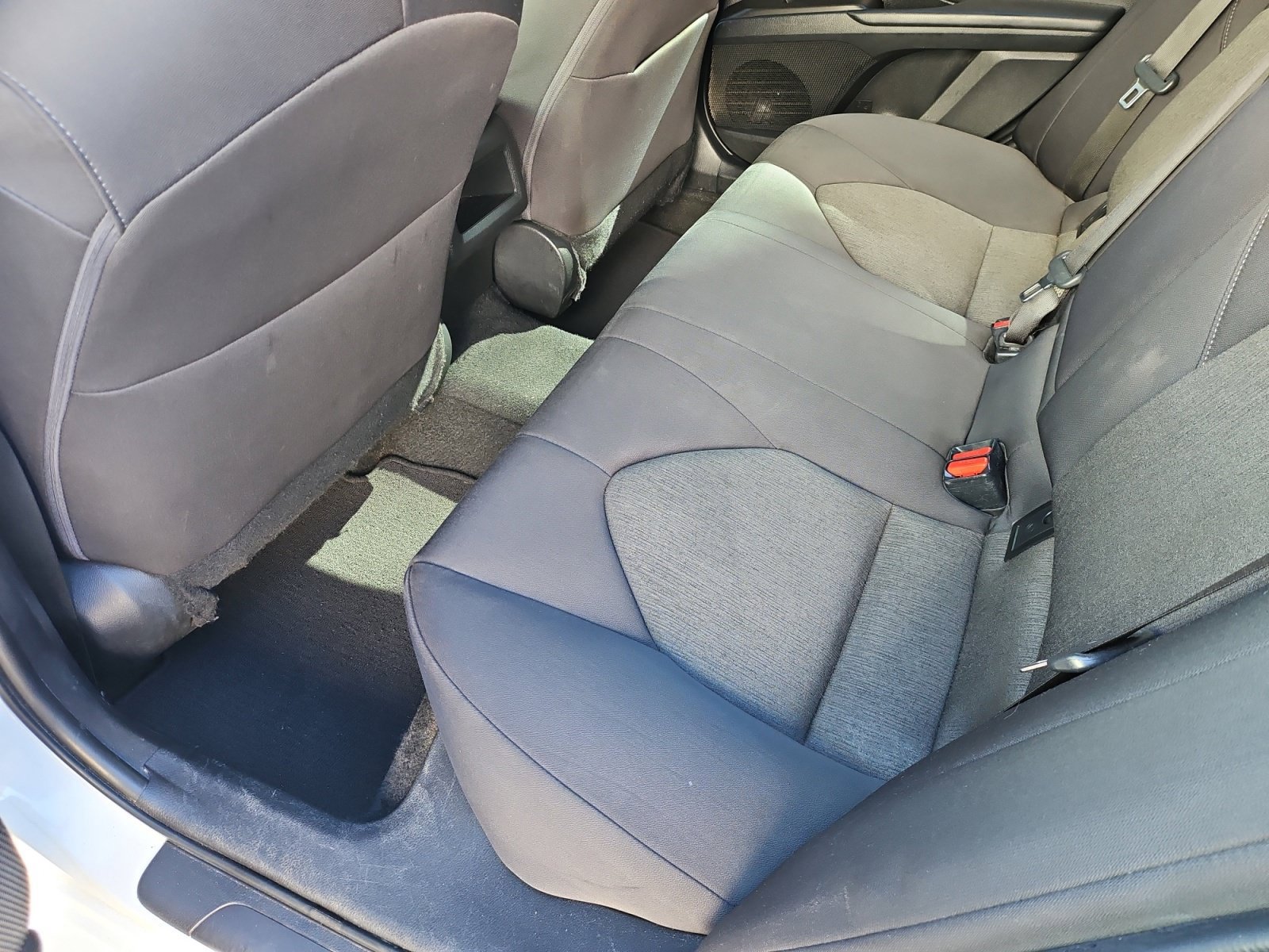Used 2022 Toyota Camry LE FWD image 28