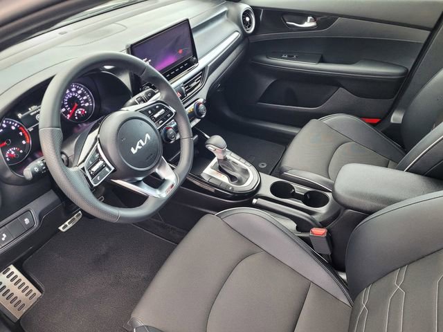 Used 2023 Kia Forte GT-Line FWD image 9