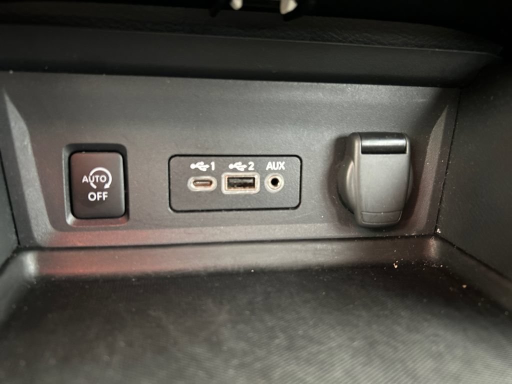 Used 2025 Nissan Sentra SV w/ All-Weather Package FWD image 23