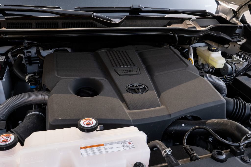 New 2024 Toyota Tundra Limited w/ TRD Off-Road Package image 41