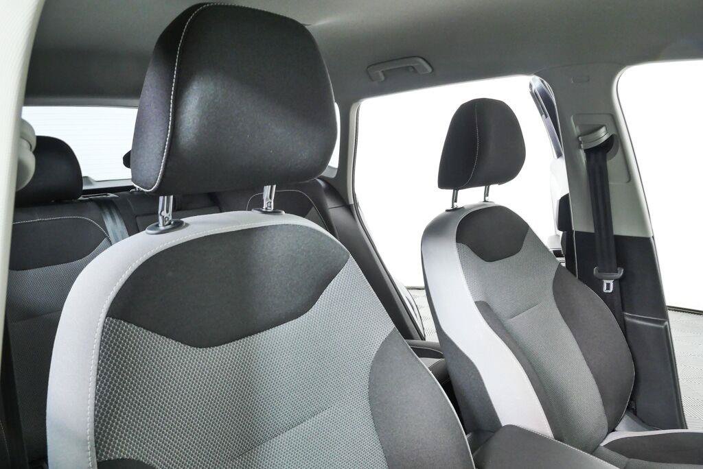 Certified 2023 Volkswagen Taos S FWD image 20