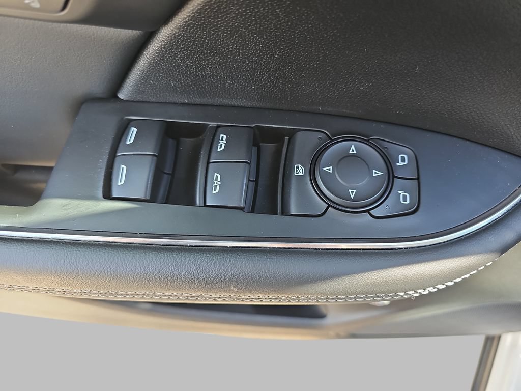 Certified 2023 Buick Envision Essence AWD/4WD image 33