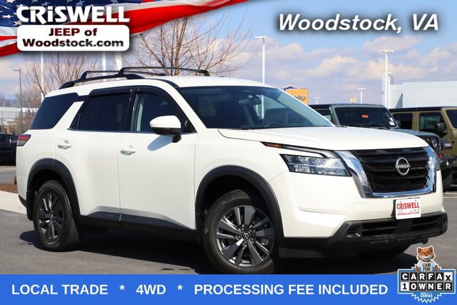 Used 2022 Nissan Pathfinder SV image 1