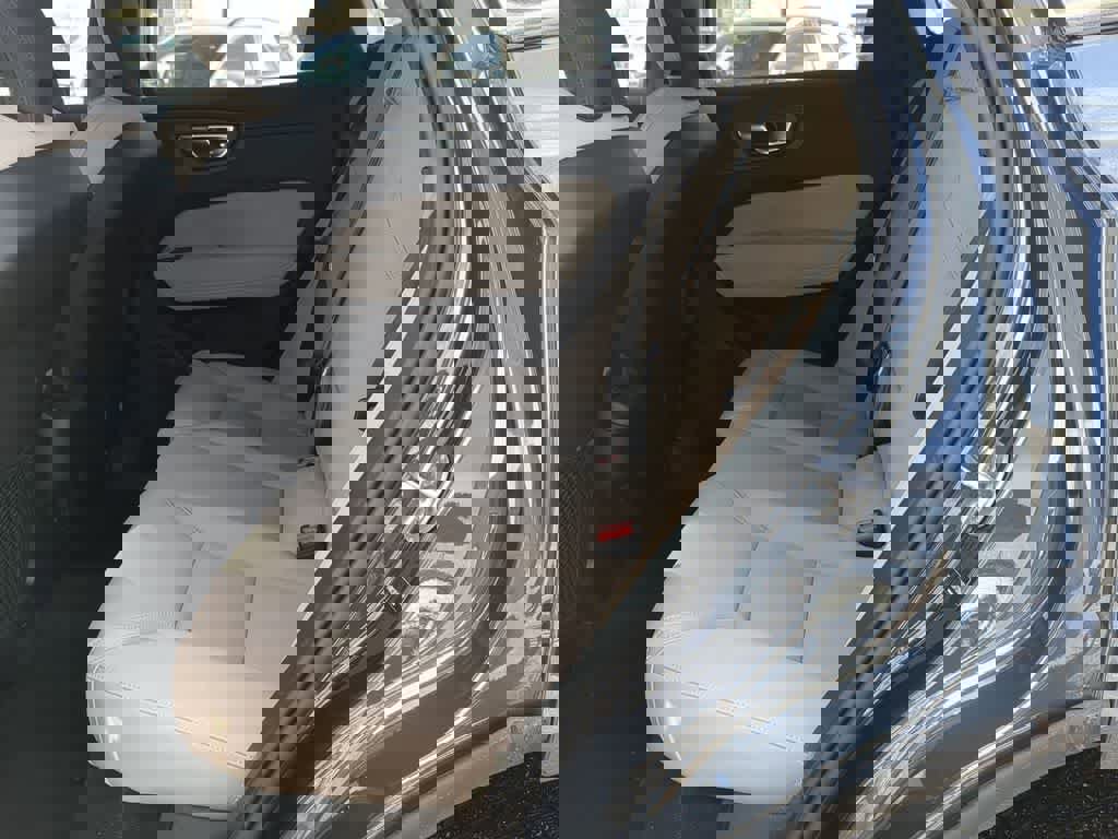 New 2026 Volvo XC60 B5 Plus w/ Protection Package Premier image 18