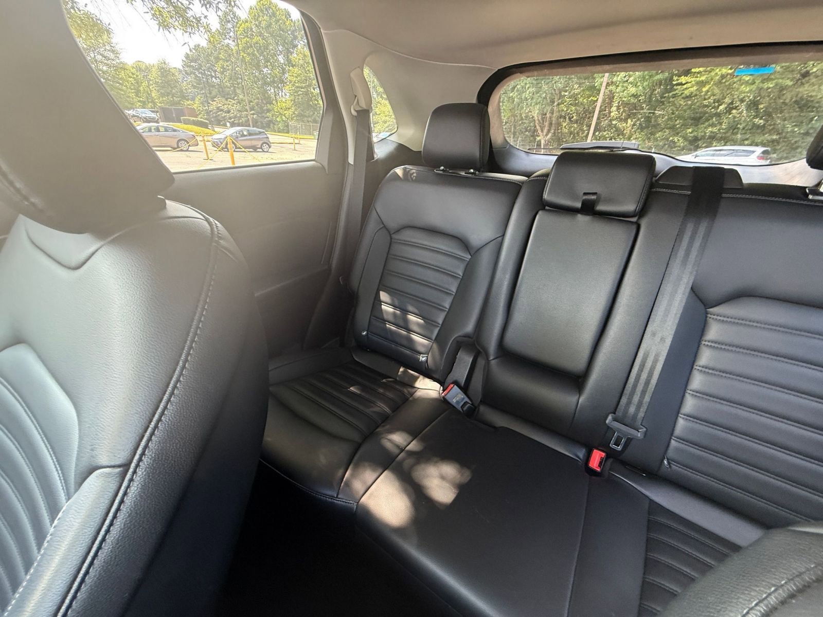 Used 2024 Ford Edge SEL image 39
