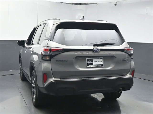 New 2025 Subaru Forester Touring image 6