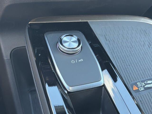 New 2026 Buick Enclave Avenir w/ Super Cruise Package FWD image 34