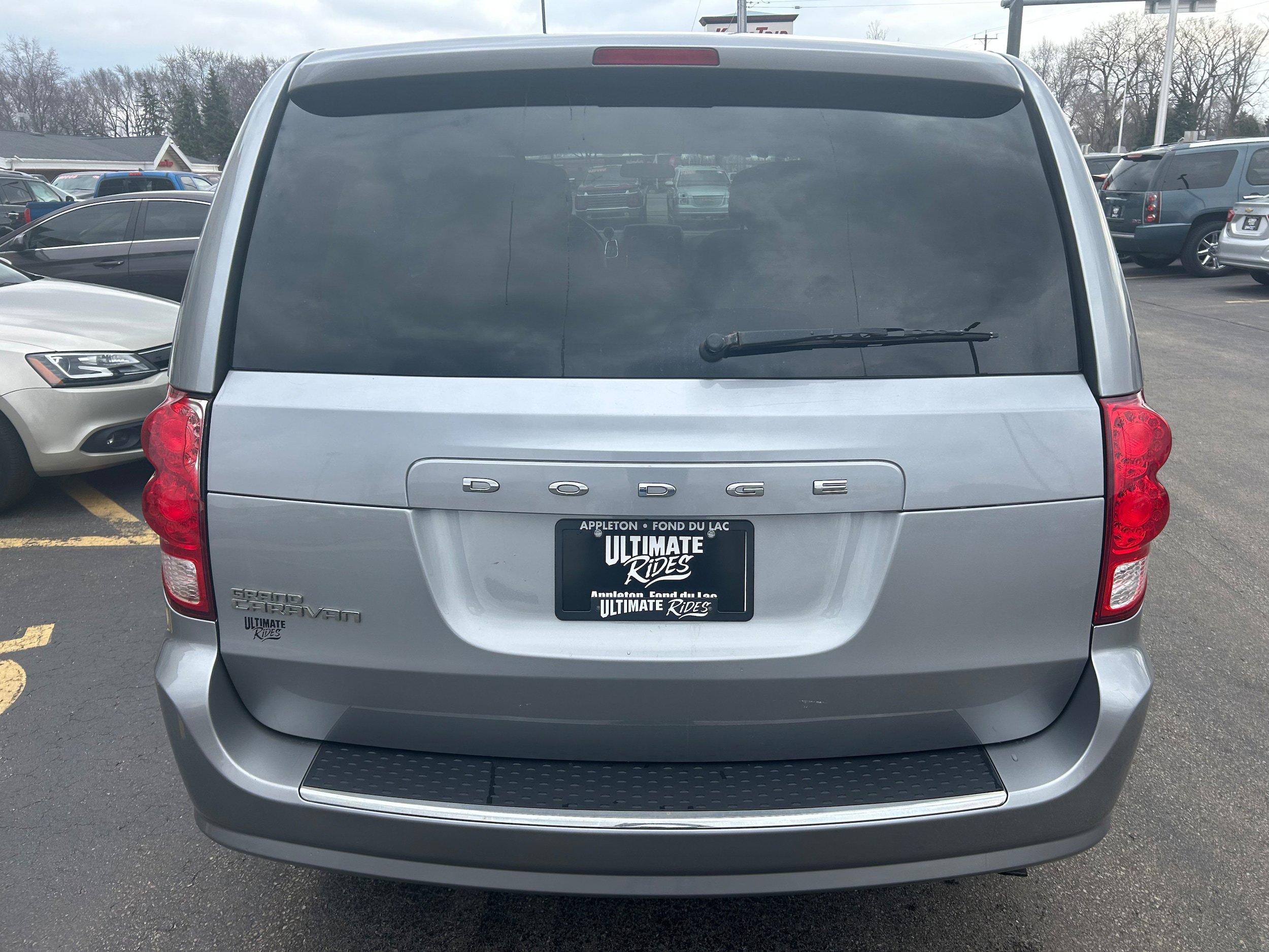 Used 2016 Dodge Grand Caravan SE w/ Quick Order Package 29E SE FWD image 4