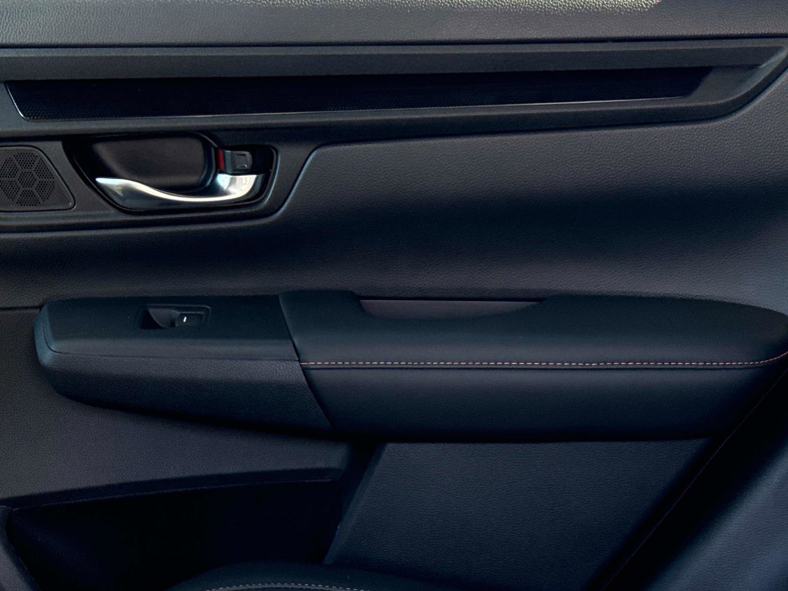 Certified 2025 Honda CR-V Sport-L image 17