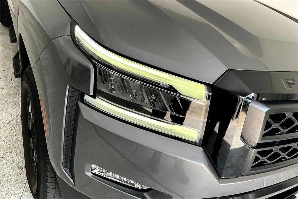 Used 2023 Nissan Frontier SV w/ Midnight Edition Package image 37