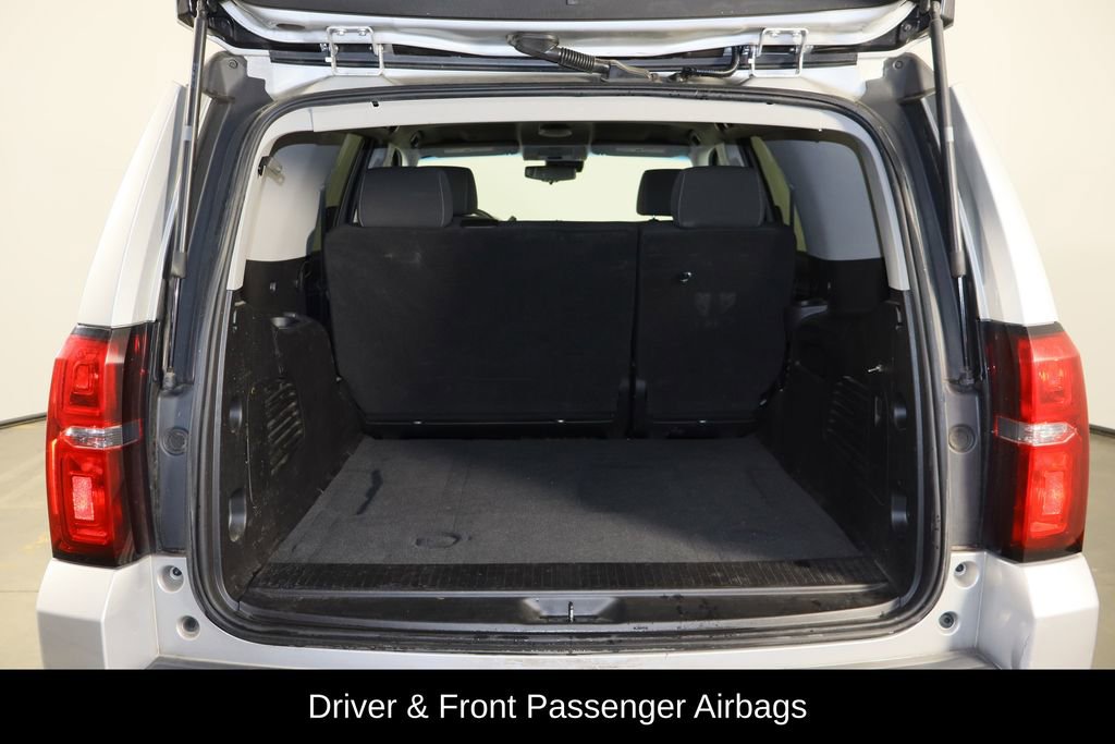 Used 2019 Chevrolet Tahoe 4WD w/ Enhanced Driver Alert Package image 17