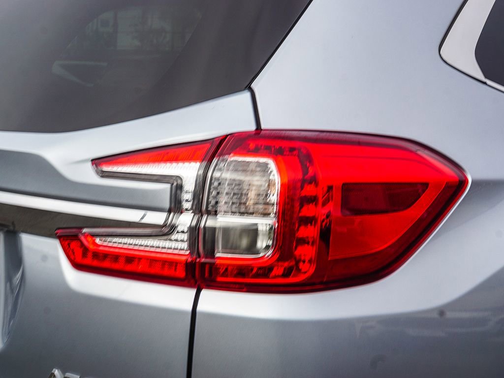 Used 2023 Subaru Ascent Limited w/ Technology Package image 7