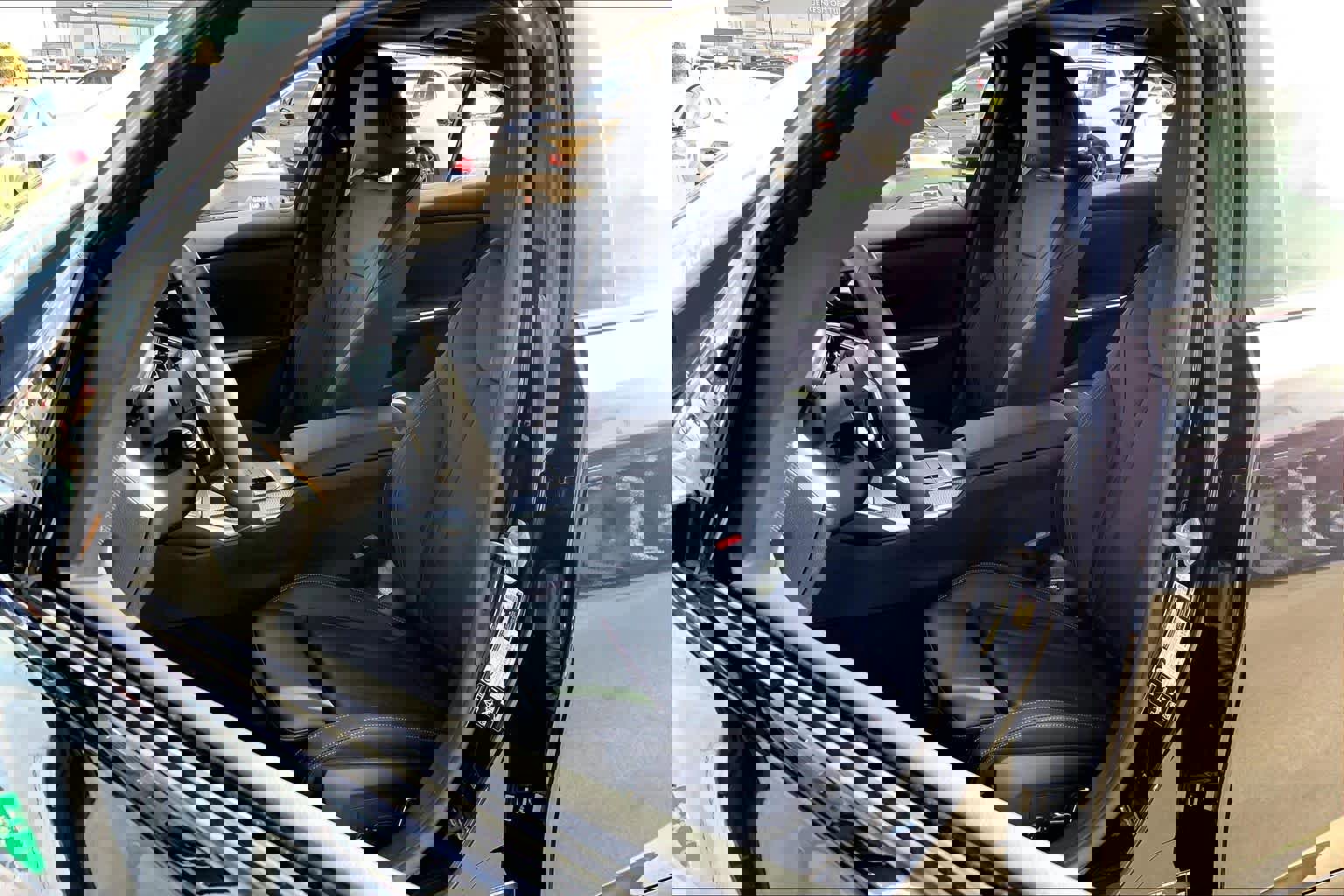 Used 2025 BMW M340i xDrive w/ Premium Package image 9