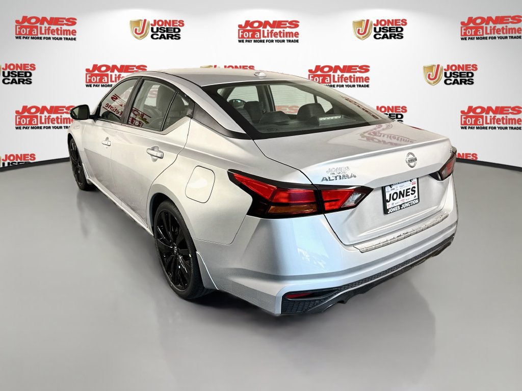 Used 2019 Nissan Altima 2.5 SR w/ SR Premium Package FWD image 2