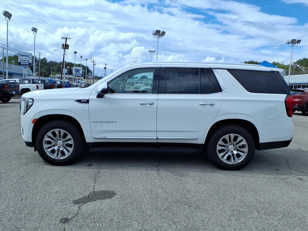 Used 2022 GMC Yukon SLT w/ SLT Premium Package AWD/4WD image 7