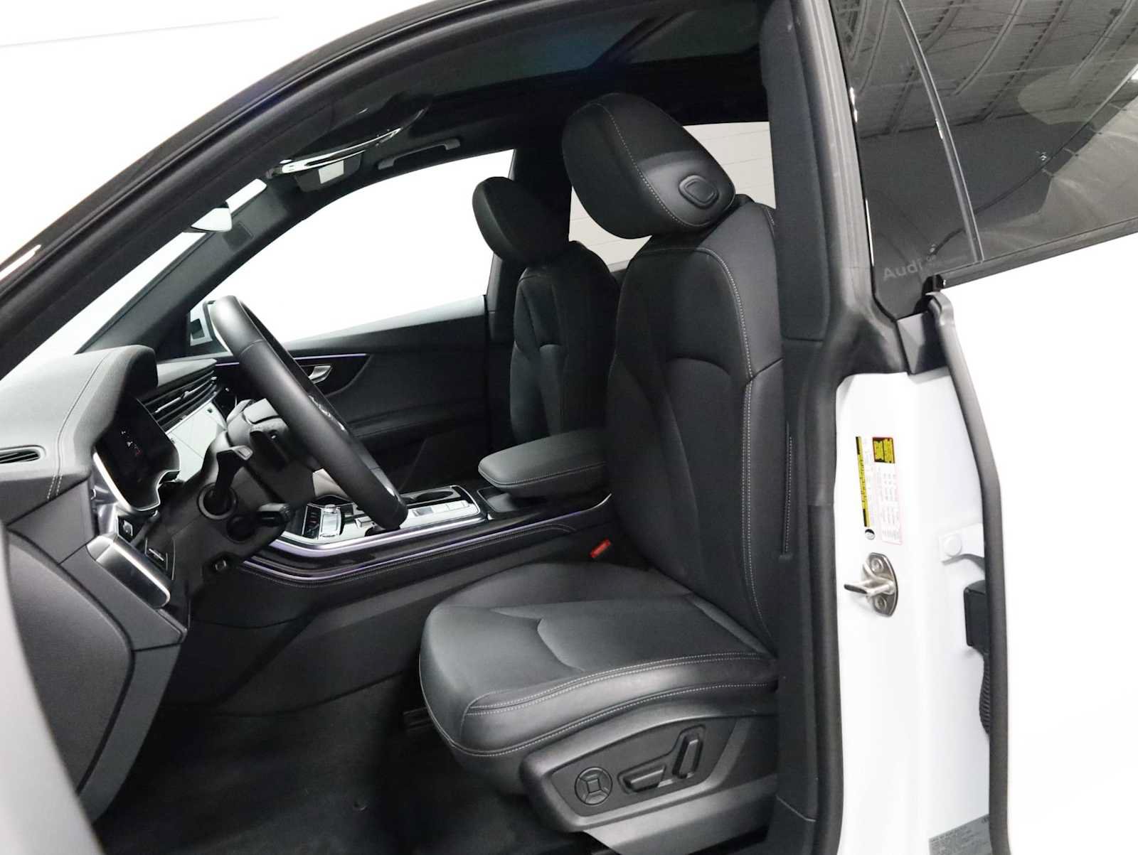 Certified 2026 Audi Q8 Premium Plus AWD/4WD image 5