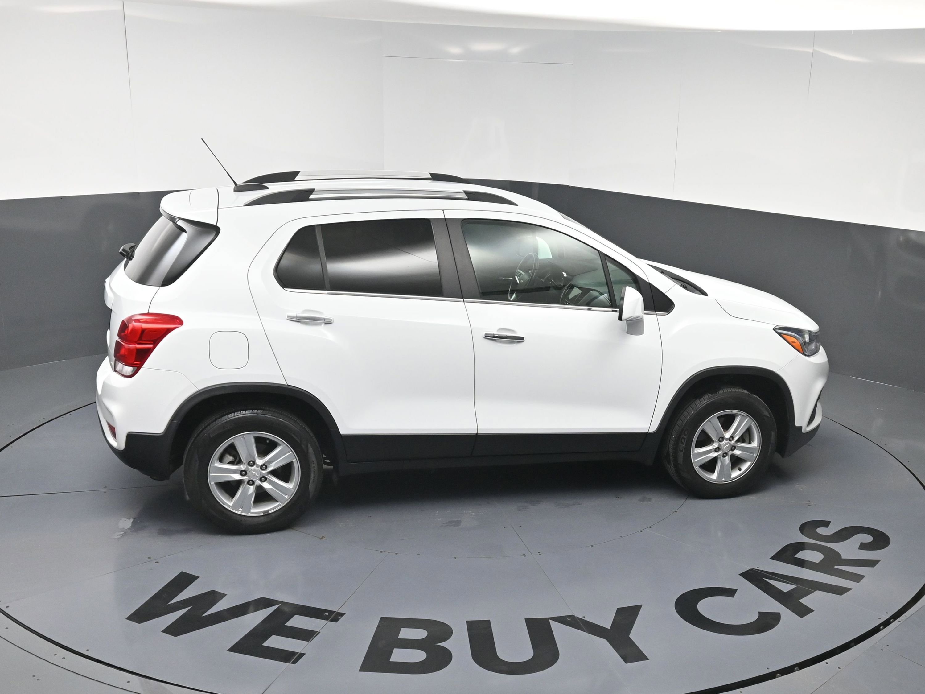 Used 2019 Chevrolet Trax LT w/ LT Convenience Package image 33