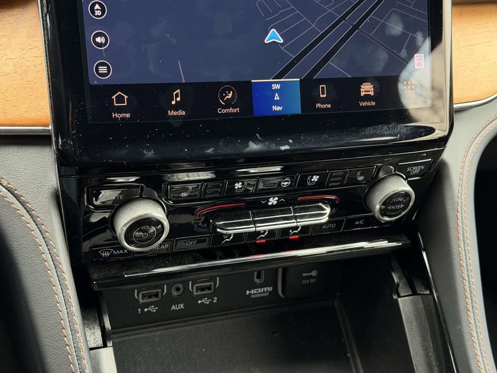 Used 2023 Jeep Grand Cherokee Summit image 5