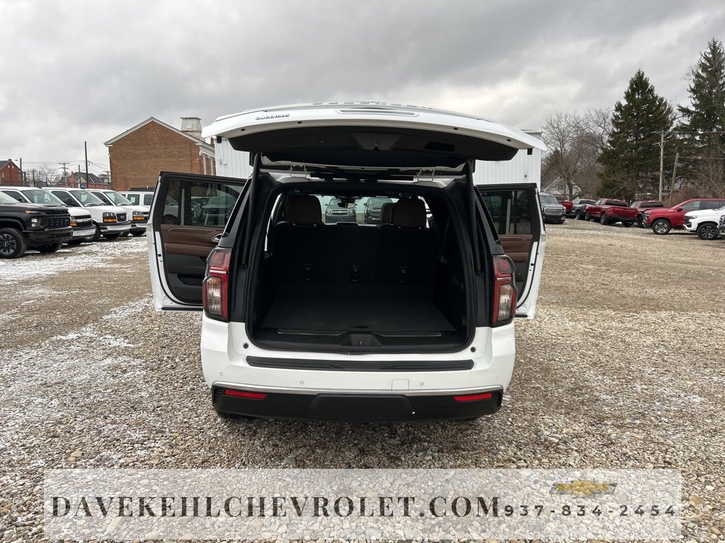 Certified 2023 Chevrolet Suburban High Country image 28