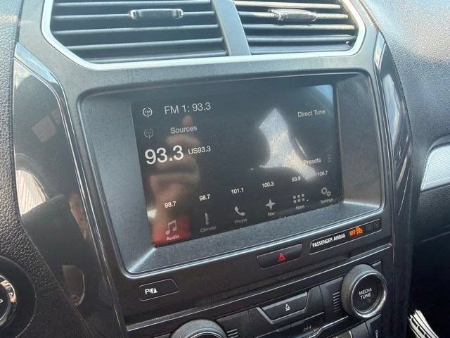 Used 2017 Ford Explorer XLT FWD image 19