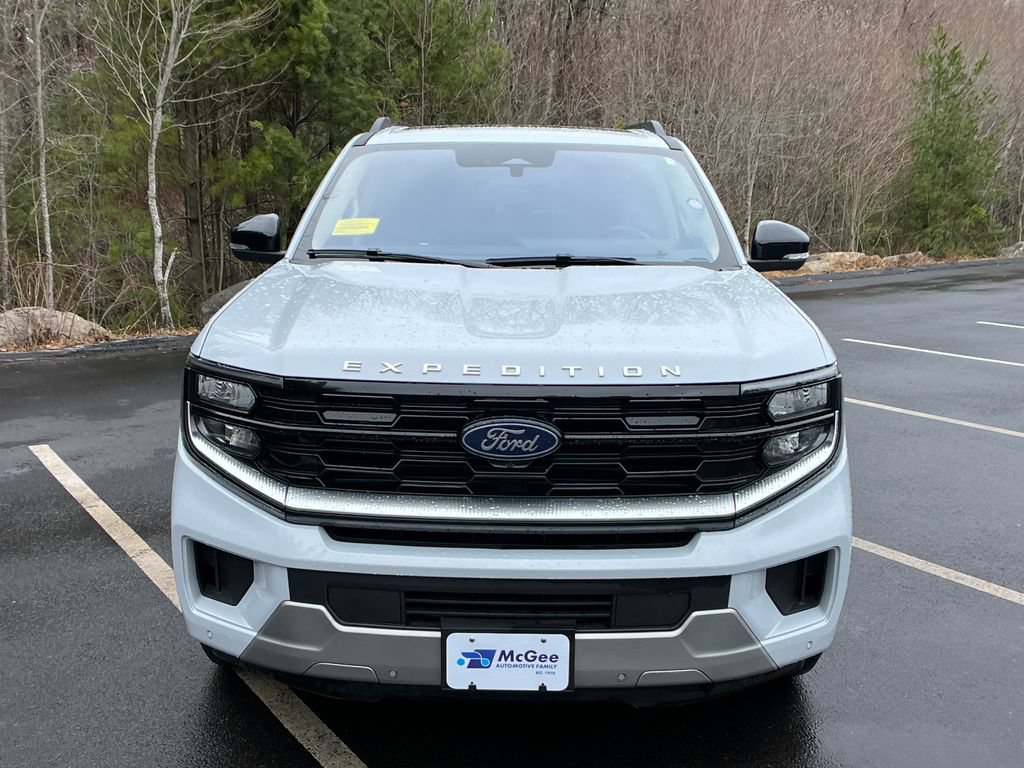 Used 2025 Ford Expedition Platinum AWD/4WD image 8