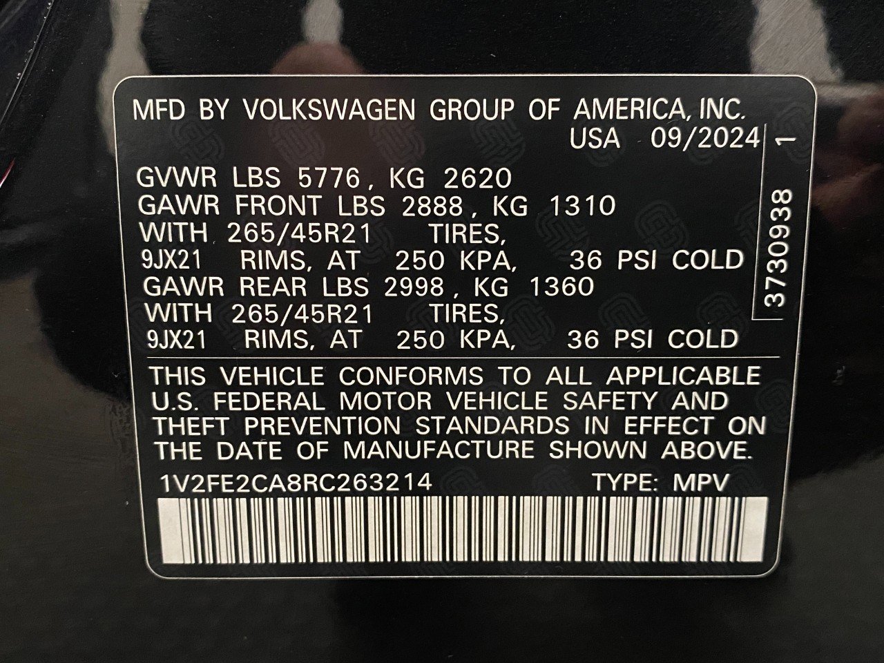 Used 2024 Volkswagen Atlas Cross Sport SEL Premium R-Line image 36