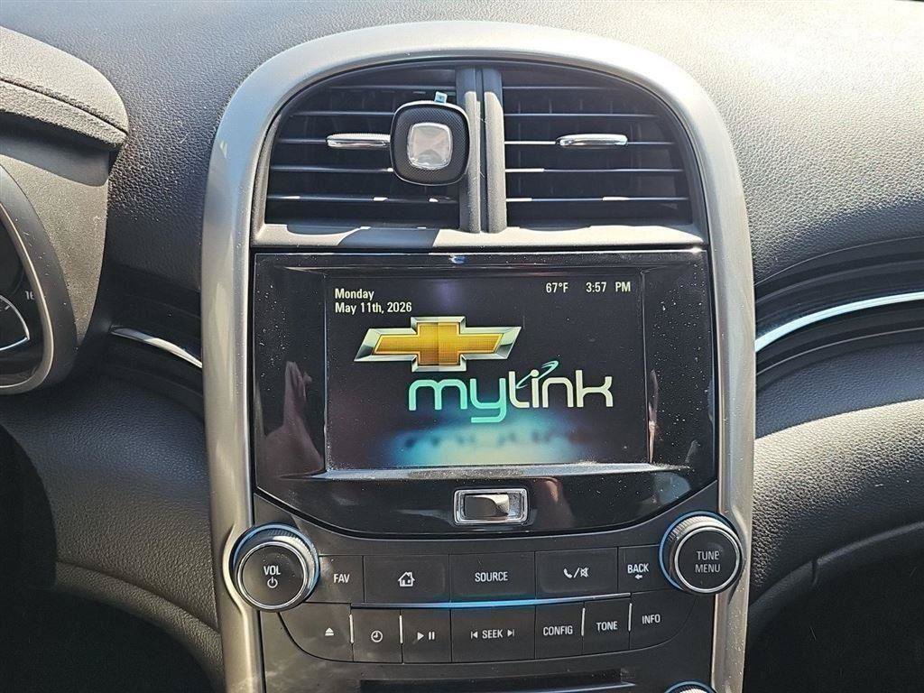 Used 2016 Chevrolet Malibu LT w/ Power Convenience Package FWD image 10