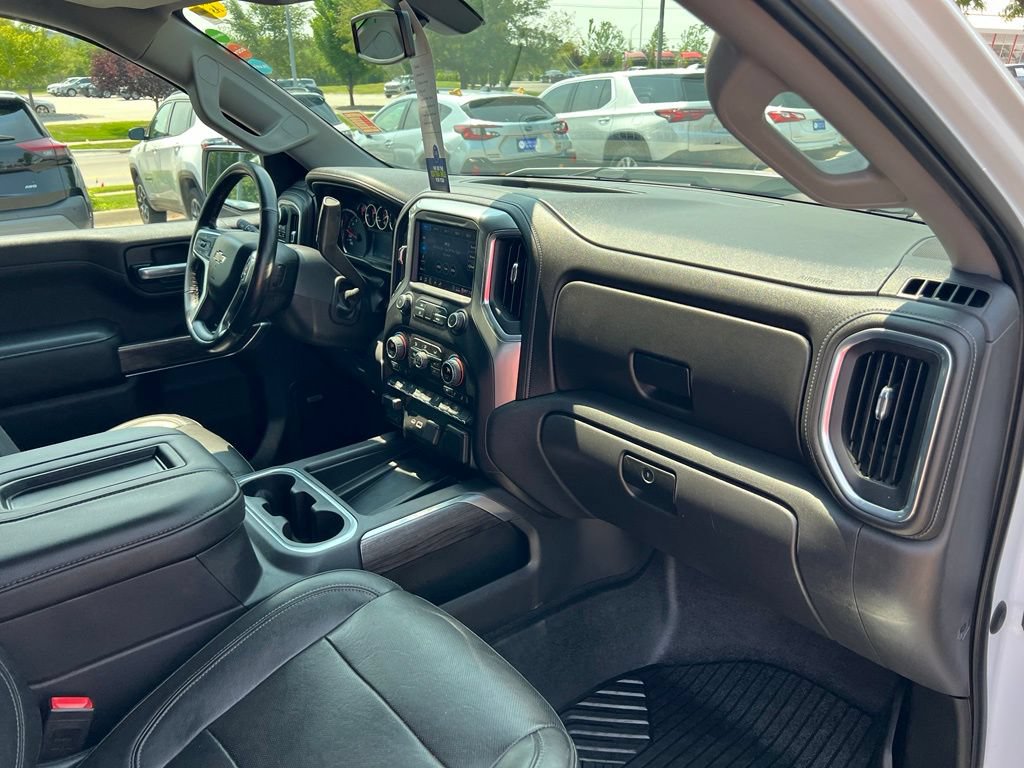 Used 2020 Chevrolet Silverado 1500 LTZ AWD/4WD image 30