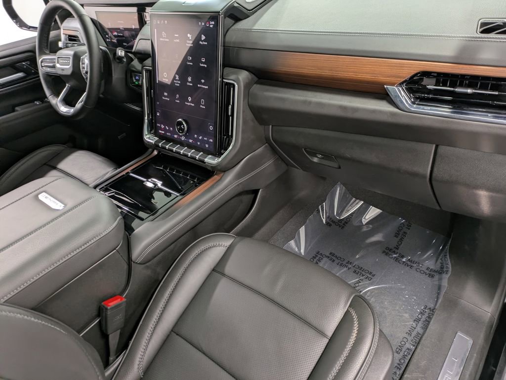 Used 2026 GMC Yukon XL Denali w/ Sun & Power Step Package image 30