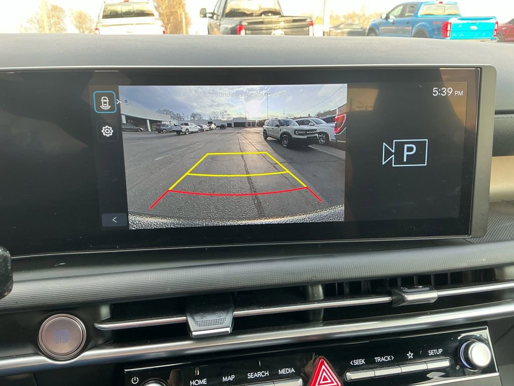 Used 2025 Hyundai Santa Cruz SE image 26