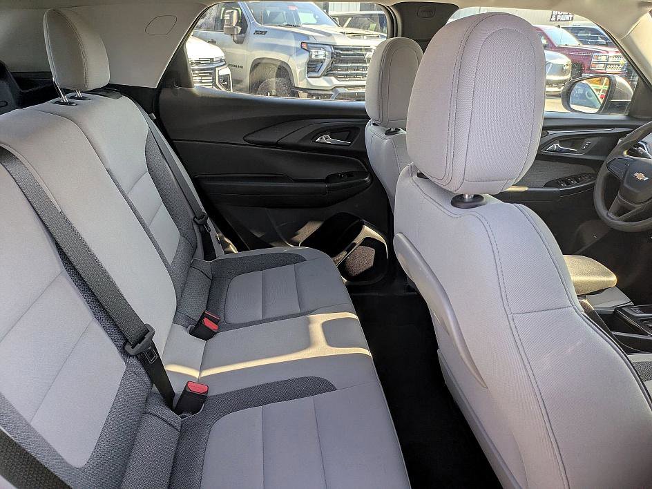 Used 2022 Chevrolet TrailBlazer LS image 28