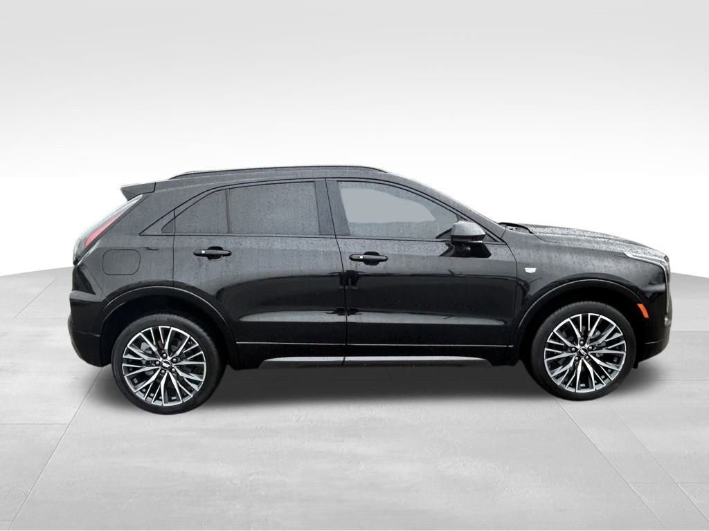 Used 2025 Cadillac XT4 Sport w/ Cold Weather Package image 6