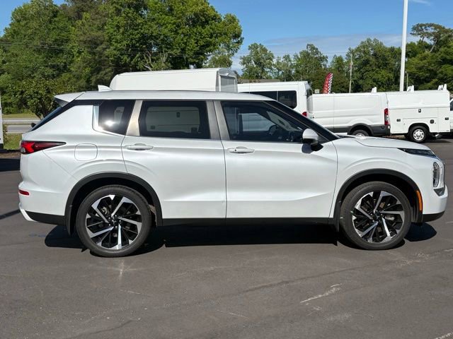 Used 2024 Mitsubishi Outlander SE AWD/4WD image 6