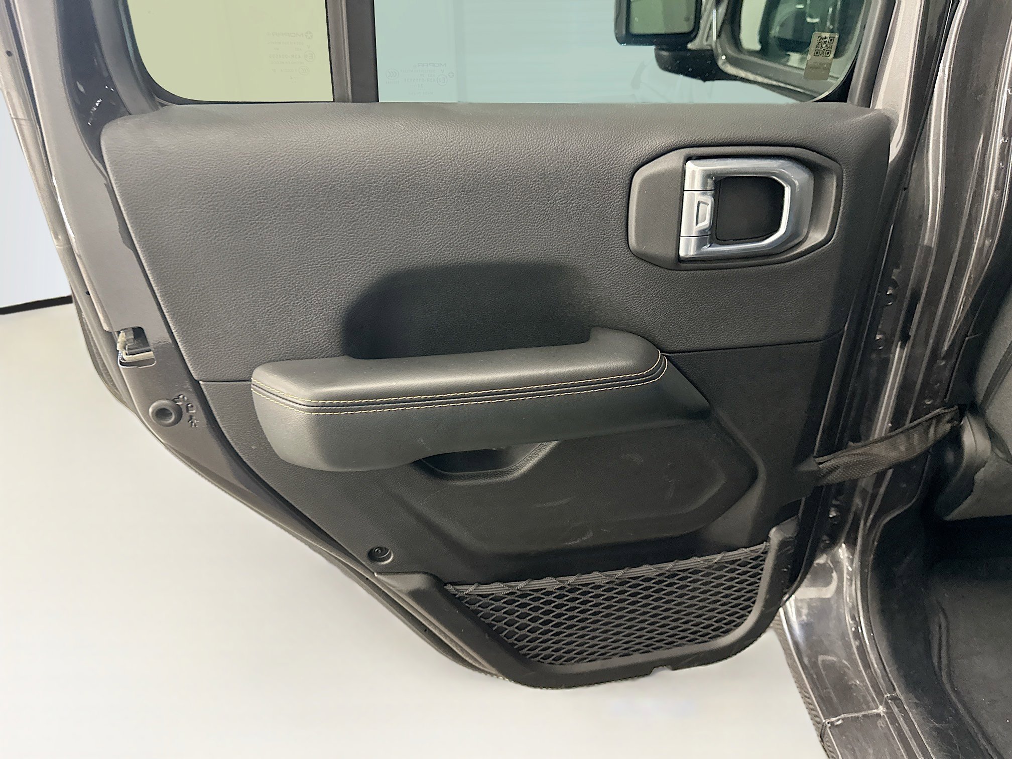 Used 2025 Jeep Wrangler Unlimited Sahara AWD/4WD image 26