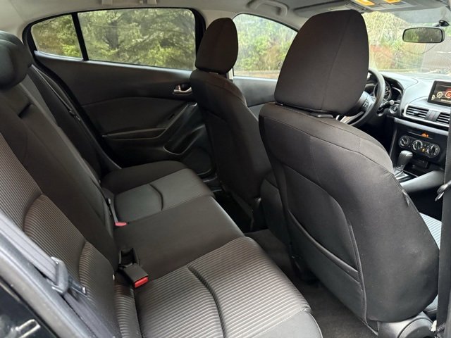 Used 2016 MAZDA MAZDA3 i Sport w/ Preferred Equipment Package image 25