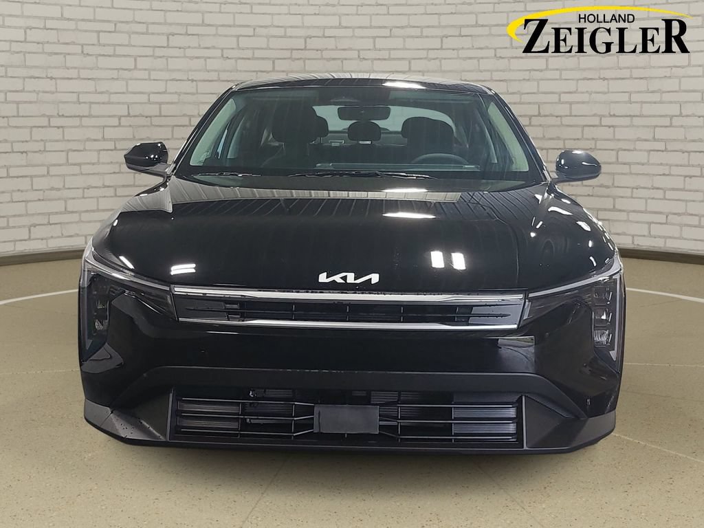 New 2026 Kia K4 FWD image 2