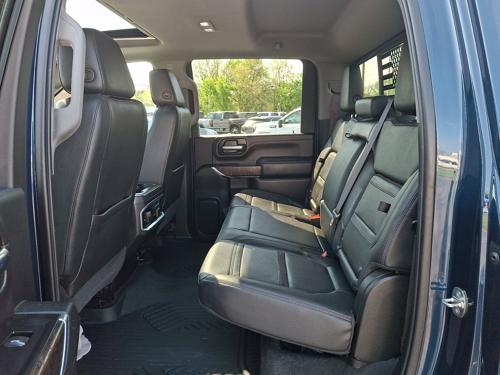 Used 2020 GMC Sierra 2500 Denali w/ Denali Ultimate Package AWD/4WD image 12